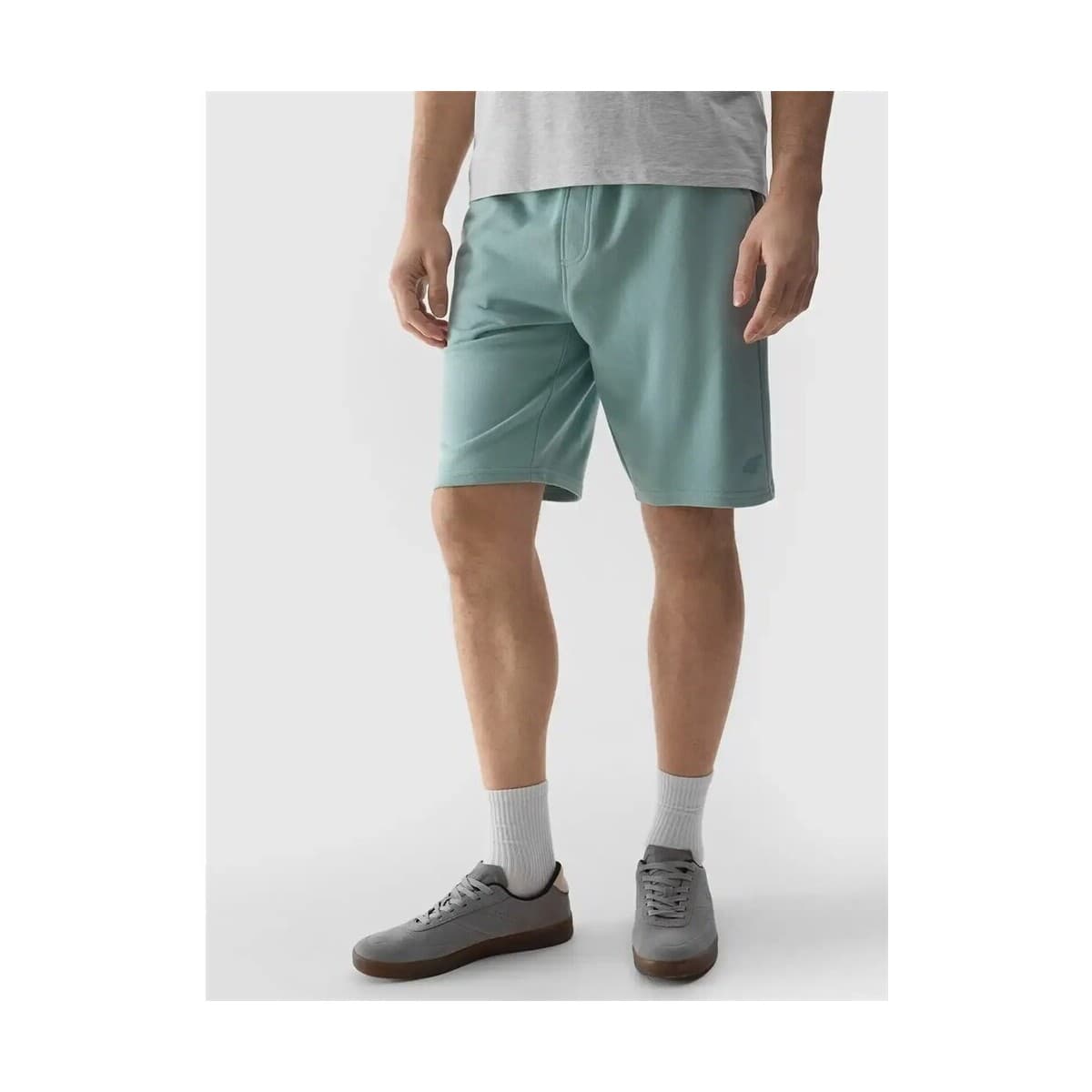 4F 4FWSS24TSHOM28447S Zelená